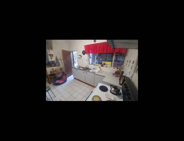 3 BEDROOM HOUSE FOR SALE IN THE ORCHARDS